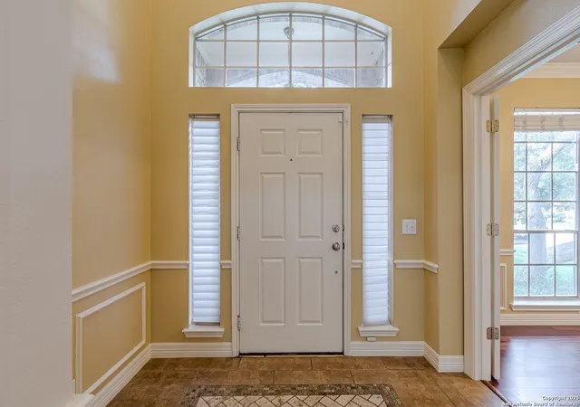 Photo 4 of Sale Pending at 1319 Arrow Hl, San Antonio, TX 78258 | MLS# 1879160 | Listing updated on 2025-08-20
