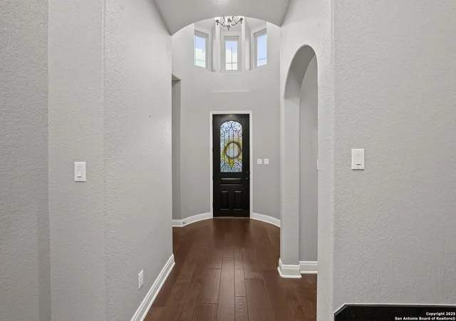 Photo 3 of Sale Pending at 3343 Yukon Straight, San Antonio, TX 78261 | MLS# 1879163 | Listing updated on 2025-10-02