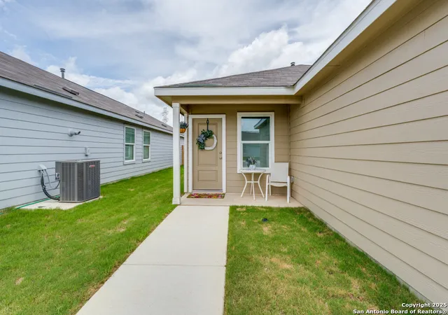 Photo 3 of Single family home for sale at 5652 Geronimo, Seguin, TX 78155 | MLS# 1879178 | Listing updated on 2025-07-07