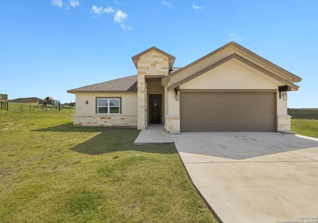 1st image of 510 Lazy Oak, La Vernia, TX 78121 | MLS# 1879188