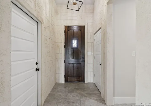 4th image of 510 Lazy Oak, La Vernia, TX 78121 | MLS# 1879188