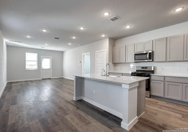 Photo 4 of Single family home for sale at 9982 Forestier Green, San Antonio, TX 78221 | MLS# 1879271 | Listing updated on 2025-12-23