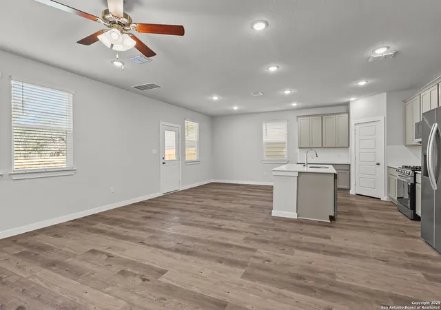 Photo 3 of Single family home for sale at 7303 Teal Trace, Leon Valley, TX 78240 | MLS# 1879308 | Listing updated on 2025-12-23