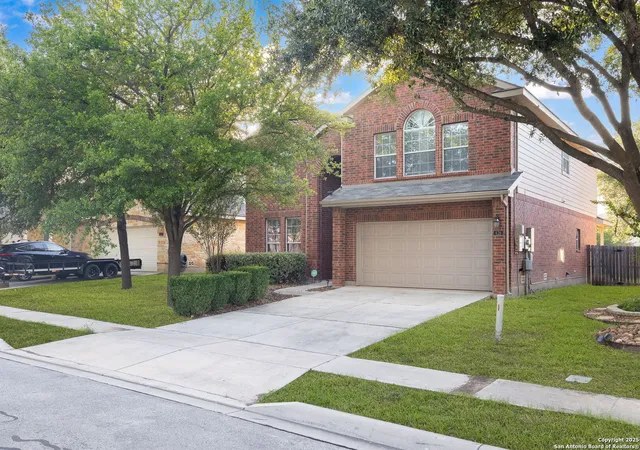 Photo 2 of Single family home for sale at 426 Sorenstam, Cibolo, TX 78108 | MLS# 1879370 | Listing updated on 2025-08-12