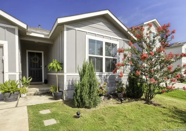 Photo 3 of Sale Pending at 3863 Snowbird, Converse, TX 78109 | MLS# 1879495 | Listing updated on 2025-11-05