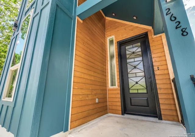 Photo 2 of Sale Pending at 2628 E Commerce, San Antonio, TX 78203 | MLS# 1879532 | Listing updated on 2025-10-20