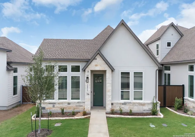 Photo 3 of Sale Pending at 10035 University Way #9, San Antonio, TX 78224 | MLS# 1879579 | Listing updated on 2025-10-22