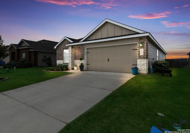 3rd image of 337 Cordova Crossing, Seguin, TX 78155 | MLS# 1879582