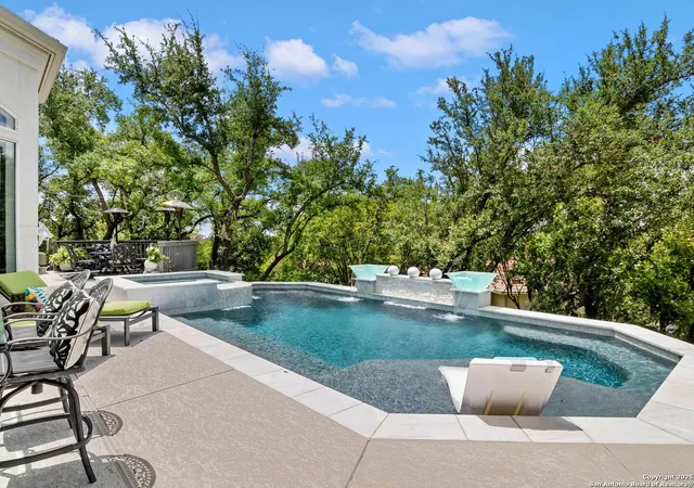 Photo 3 of Sale Pending at 33 Arnold Palmer, San Antonio, TX 78257 | MLS# 1879588 | Listing updated on 2025-11-25