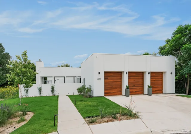 3rd image of 8218 Country Lane Court, San Antonio, TX 78209 | MLS# 1879596