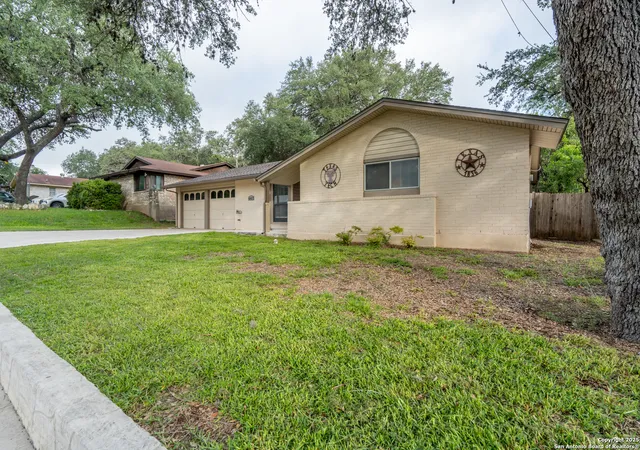 Photo 2 of Sale Pending at 6907 Forest Grv, San Antonio, TX 78240 | MLS# 1879694 | Listing updated on 2025-10-17