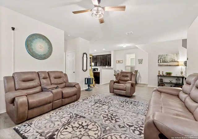 4th image of 263 Elderberry, New Braunfels, TX 78130 | MLS# 1879696
