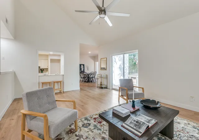 Photo 3 of Single family home for sale at 11802 Button Willow Cv, San Antonio, TX 78213 | MLS# 1879708 | Listing updated on 2025-10-21