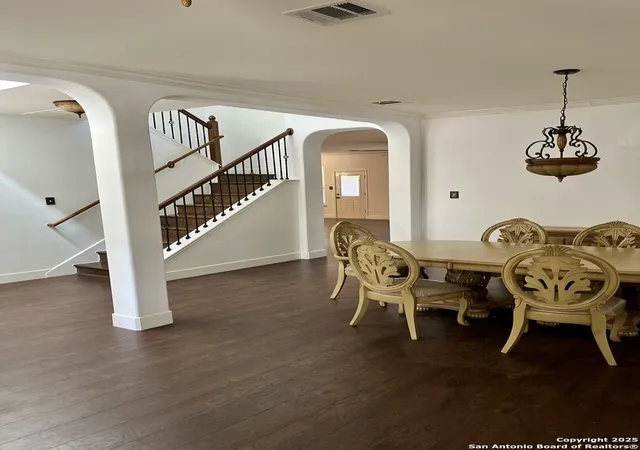 Photo 3 of Sale Pending at 109 Kitty Hawk Run, Cibolo, TX 78108 | MLS# 1879741 | Listing updated on 2025-09-22
