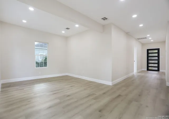 Photo 3 of Single family home for sale at 207 Alvarez, San Antonio, TX 78204 | MLS# 1879788 | Listing updated on 2025-09-23