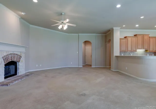 Photo 4 of Sale Pending at 7 Cascade Glen, San Antonio, TX 78232 | MLS# 1879811 | Listing updated on 2025-10-27