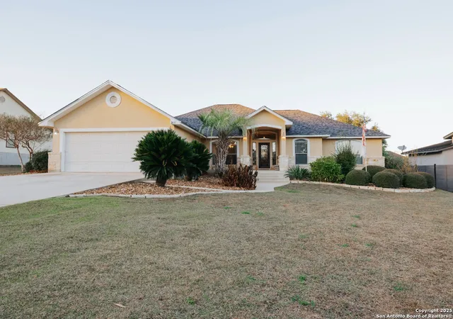 Photo 3 of Sale Pending at 308 Edgehill, Pleasanton, TX 78064 | MLS# 1879814 | Listing updated on 2026-01-22