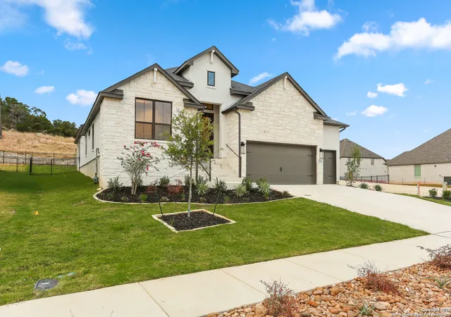 Photo 2 of Sale Pending at 326 Dulce Vista, San Antonio, TX 78228 | MLS# 1879868 | Listing updated on 2025-11-14