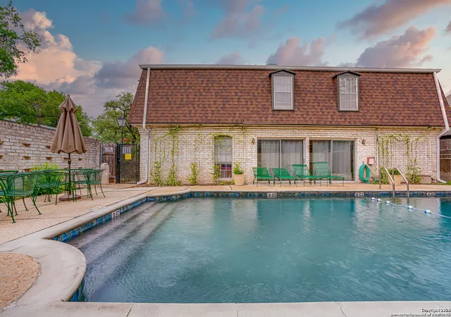 Homes for sale in San Antonio, TX | 1045 Shook Avenue 111 C, San Antonio, TX 78212 | Houzeo