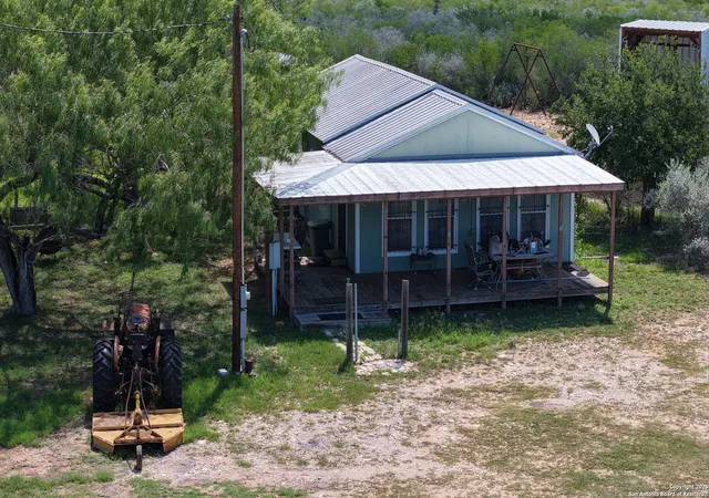 Photo 3 of House for sale at 671 Acres Fm 3196, San Diego, TX 78384 | MLS# 1879894 | Listing updated on 2025-07-27