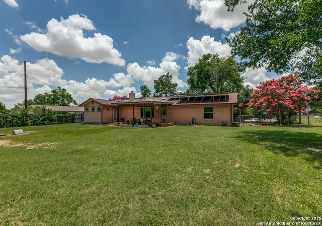 Photo 3 of Sale Pending at 10615 Bar X Trl, Helotes, TX 78023 | MLS# 1879918 | Listing updated on 2026-01-19
