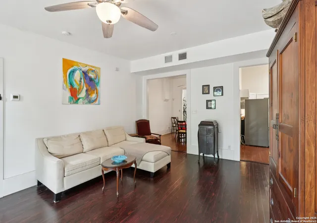5th image of 207 Florida St, San Antonio, TX 78210 | MLS# 1879958