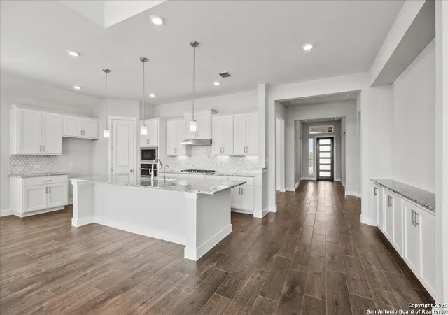 Photo 3 of Sale Pending at 509 Cyn Live Oak, Seguin, TX 78155 | MLS# 1879974 | Listing updated on 2025-11-03