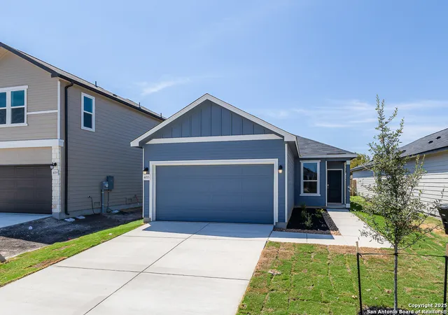 Photo 1 of Sale Pending at 4015 Islas Rd, San Antonio, TX 78222 | MLS# 1879987 | Listing updated on 2025-11-10
