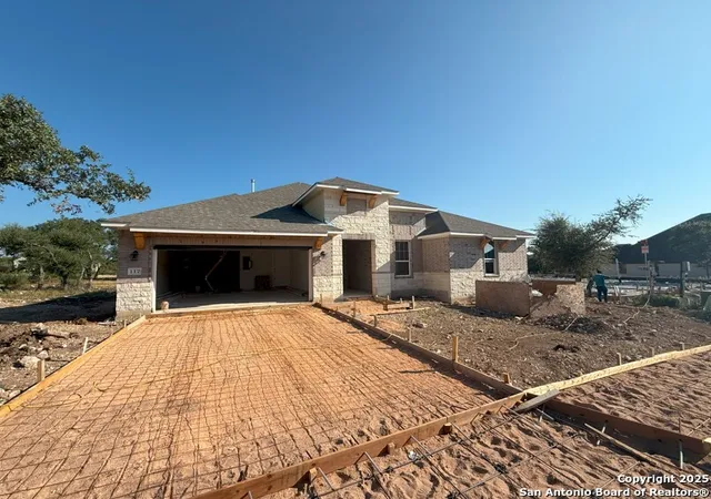 Photo 1 of Sale Pending at 117 Bigtooth Maple Ln, San Marcos, TX 78666 | MLS# 1880017 | Listing updated on 2025-09-10