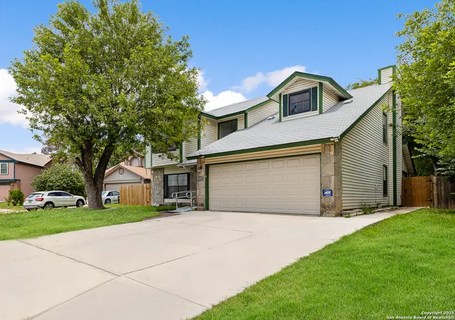 Photo 2 of Single family home for sale at 1623 De Valle, San Antonio, TX 78251 | MLS# 1880098 | Listing updated on 2025-11-10