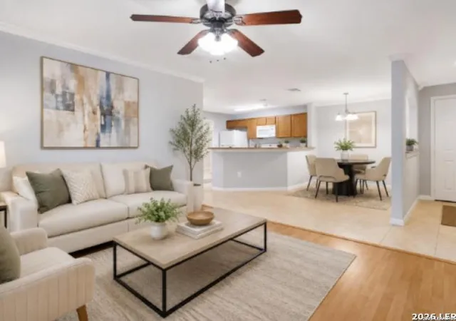 Listing Photo 3 - Condo for sale in building located at 7323 Snowden Rd, San Antonio, TX 78240 - Unit #3308