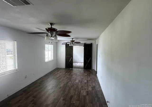 Photo 2 of Single family home for sale at 15314 Oak, Lytle, TX 78052 | MLS# 1880134 | Listing updated on 2026-01-20