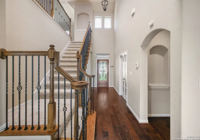 Photo 4 of Sale Pending at 24510 Bliss Cyn Ct, San Antonio, TX 78260 | MLS# 1880144 | Listing updated on 2025-10-28