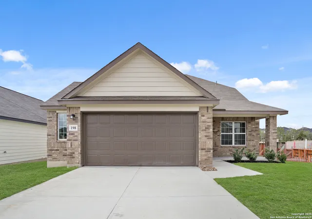 Photo 3 of Sale Pending at 198 Hunters Camp, San Antonio, TX 78231 | MLS# 1880185 | Listing updated on 2025-12-23