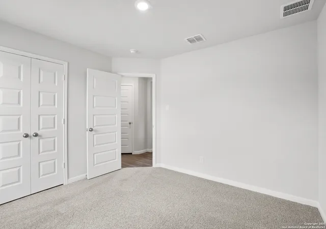 Photo 4 of Sale Pending at 198 Hunters Camp, San Antonio, TX 78231 | MLS# 1880185 | Listing updated on 2025-12-23