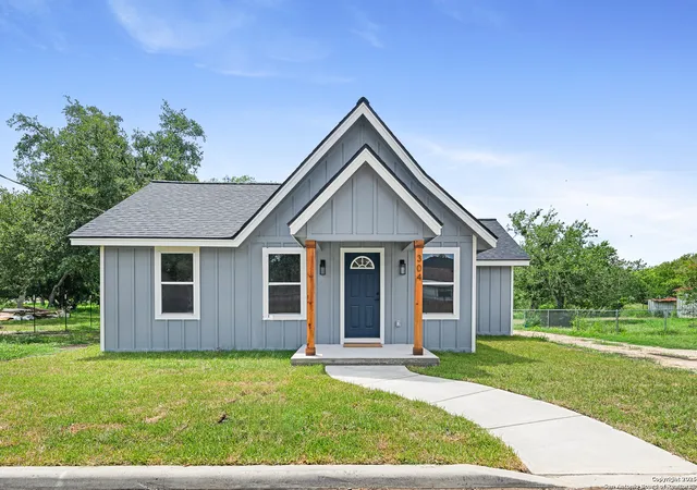 Photo 3 of Sale Pending at 304 E Westmeyer, Poth, TX 78147 | MLS# 1880200 | Listing updated on 2026-03-30