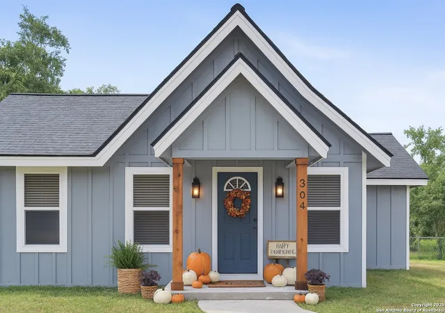 Photo 4 of Sale Pending at 304 E Westmeyer, Poth, TX 78147 | MLS# 1880200 | Listing updated on 2026-03-30