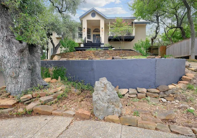 Photo 3 of Sale Pending at 13418 Stairock St, San Antonio, TX 78248 | MLS# 1880316 | Listing updated on 2025-11-17