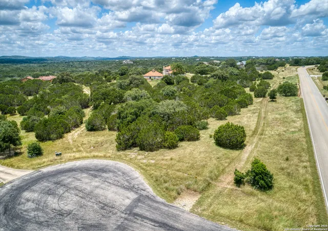 2nd image of 102 Crested Butte, Boerne, TX 78006 | MLS# 1880428