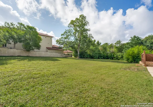 Photo 3 of Sale Pending at 614 Terrell, San Antonio, TX 78209 | MLS# 1880469 | Listing updated on 2026-08-18