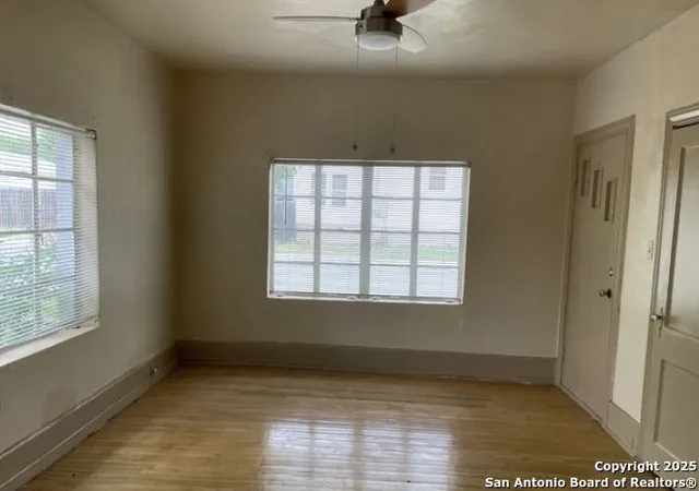 Photo 3 of Sale Pending at 533 Nolan, San Antonio, TX 78202 | MLS# 1880526 | Listing updated on 2025-11-26