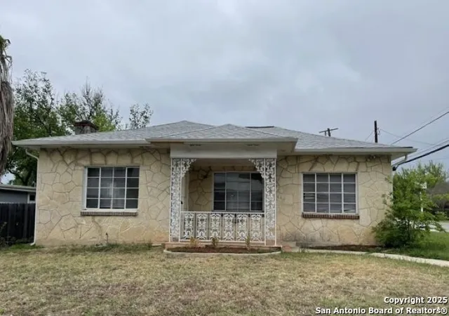 Photo 1 of Sale Pending at 533 Nolan, San Antonio, TX 78202 | MLS# 1880526 | Listing updated on 2025-11-26