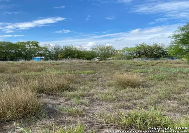 Photo 3 of Land for sale at 2527 Hicks Ave, San Antonio, TX 78210 | MLS# 1880532 | Listing updated on 2025-07-12