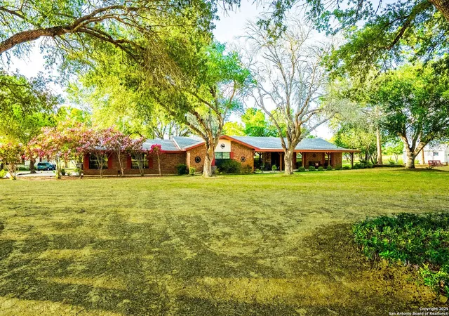 Photo 3 of Single family home for sale at 4812 A And B Fm 775, La Vernia, TX 78121 | MLS# 1880588 | Listing updated on 2025-09-09