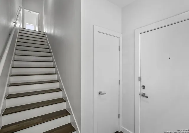 Photo 2 of Single family home for sale at 811 E Elmira Unit 2 #2, San Antonio, TX 78212 | MLS# 1880594 | Listing updated on 2025-09-23
