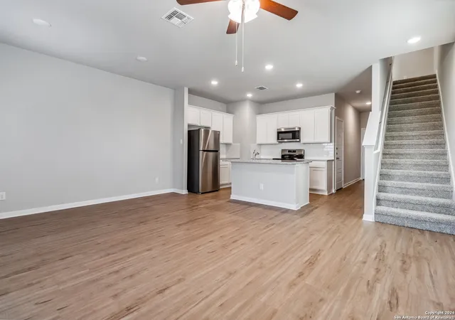 2nd image of 3915 Abbott Pass, Saint Hedwig, TX 78152 | MLS# 1880666