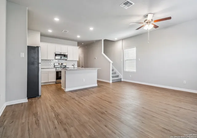 3rd image of 3915 Abbott Pass, Saint Hedwig, TX 78152 | MLS# 1880666