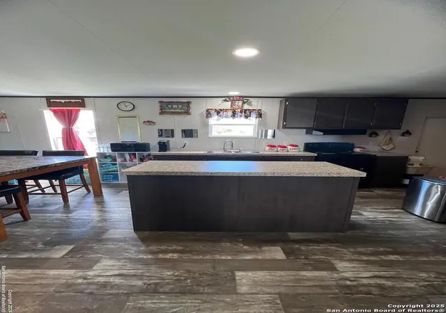Photo 3 of Manufactured home for sale at 105 Viridian View, Pleasanton, TX 78064 | MLS# 1880734 | Listing updated on 2025-10-18