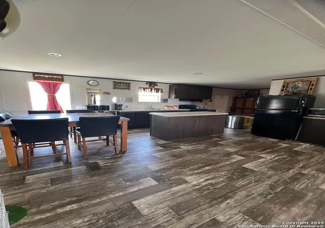 Photo 2 of Manufactured home for sale at 105 Viridian View, Pleasanton, TX 78064 | MLS# 1880734 | Listing updated on 2025-10-18
