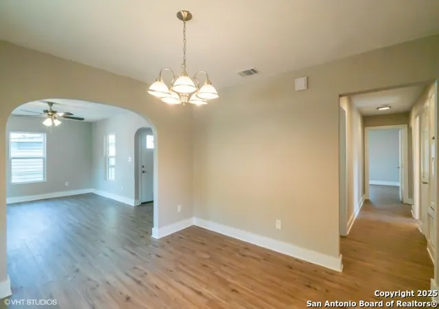 3rd image of 439 Viendo, San Antonio, TX 78201 | MLS# 1880756